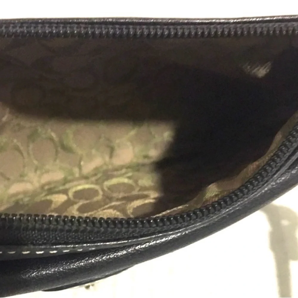 Coach vintage black leather wristlet
